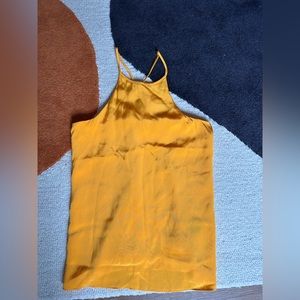 TUMI  Silk top yellow size 0